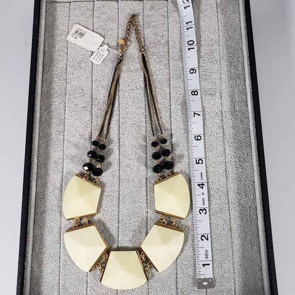 ** FINAL PRICE ** Geometric Ivory faux stone/bead multi link necklace - Picture 6 of 7